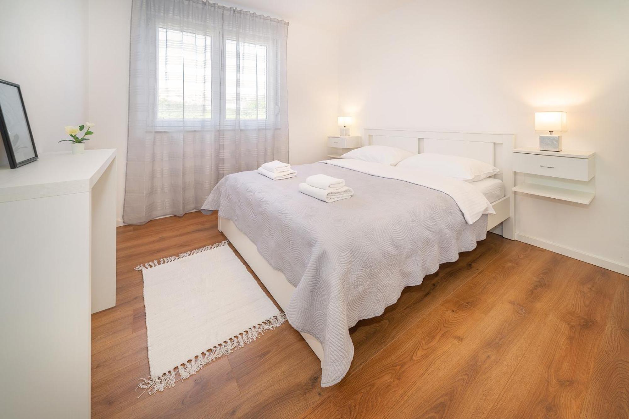 Poolside Apartments Anabella باشْكا المظهر الخارجي الصورة