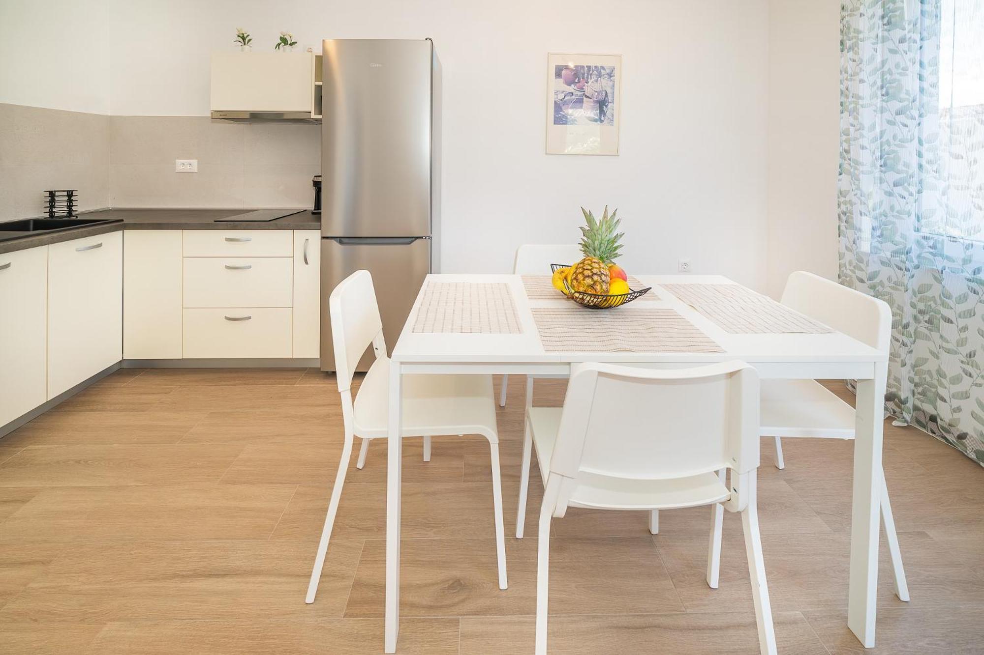 Poolside Apartments Anabella باشْكا المظهر الخارجي الصورة