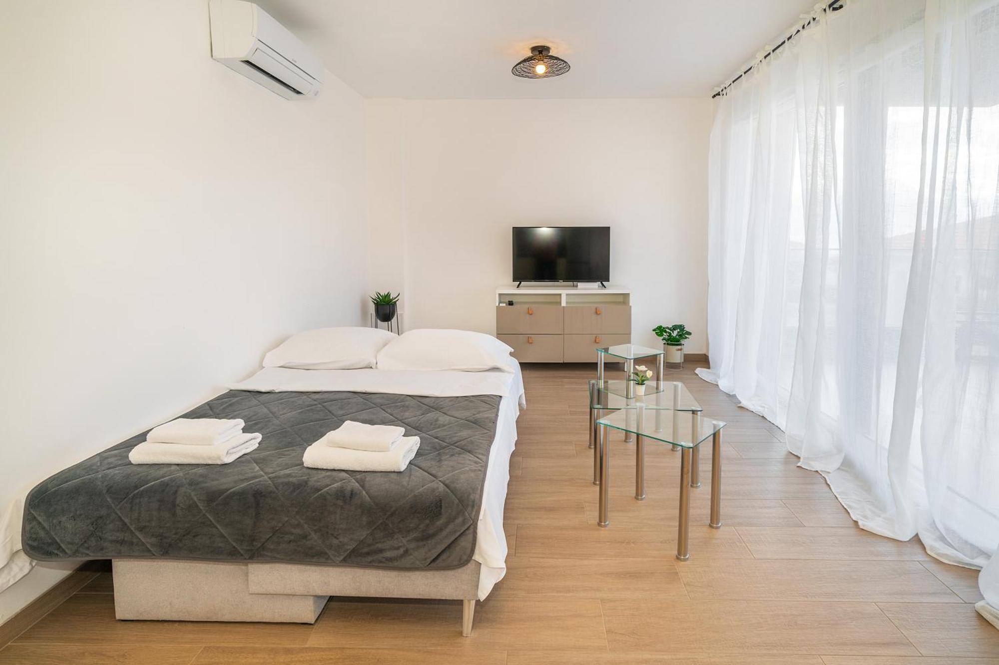 Poolside Apartments Anabella باشْكا المظهر الخارجي الصورة
