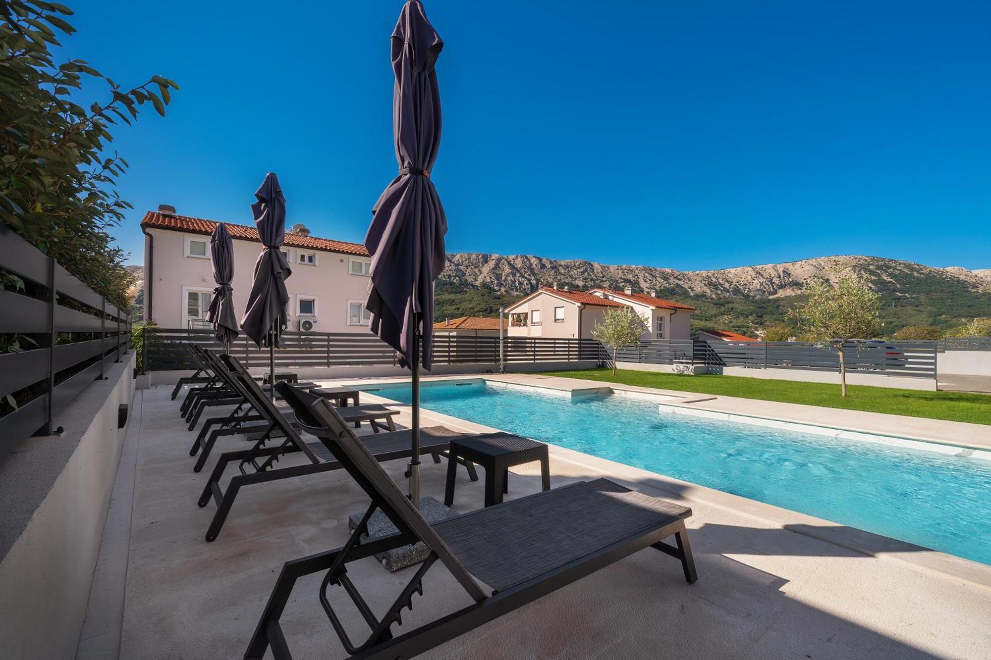 Poolside Apartments Anabella باشْكا المظهر الخارجي الصورة